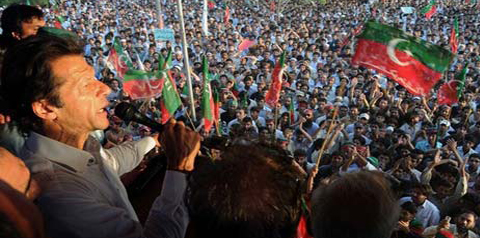 Big Names In Close Contacts of Imran khan