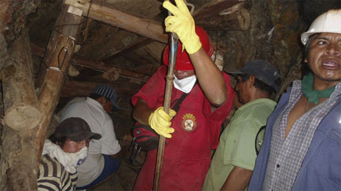 Peru trapped miners