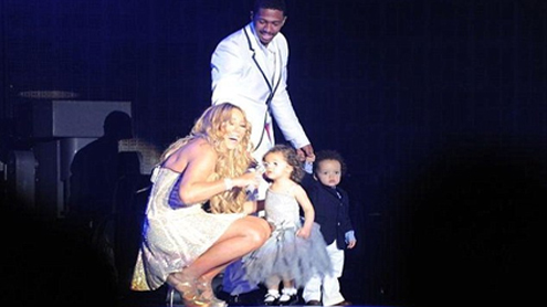 Mariah Carey Spends New Year First Day With Family