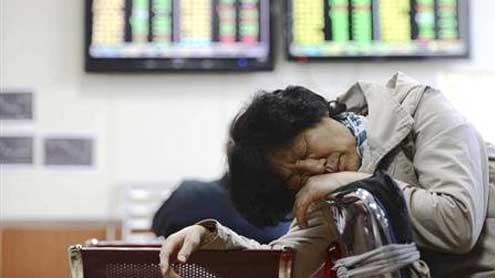 World Bank cuts East Asia growth estimate; welcomes BOJ stimulus