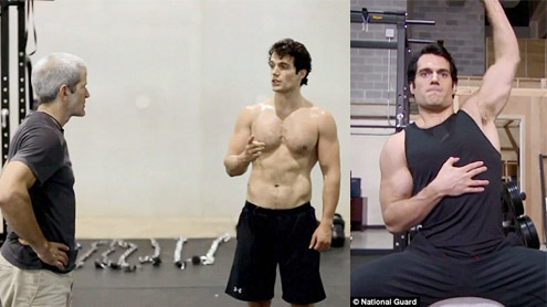 Superman Henry Cavill flexes muscles in workout video