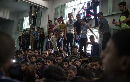 Hamas buries commanders