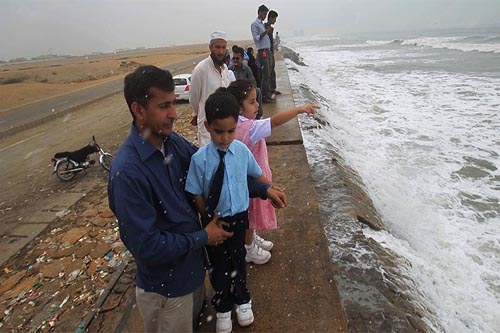 Karachi Nilofar