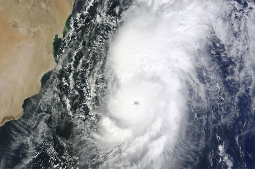Nilofar intensifies