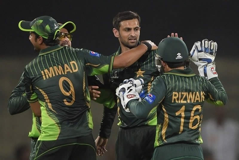 shoaib malik odi in 2015