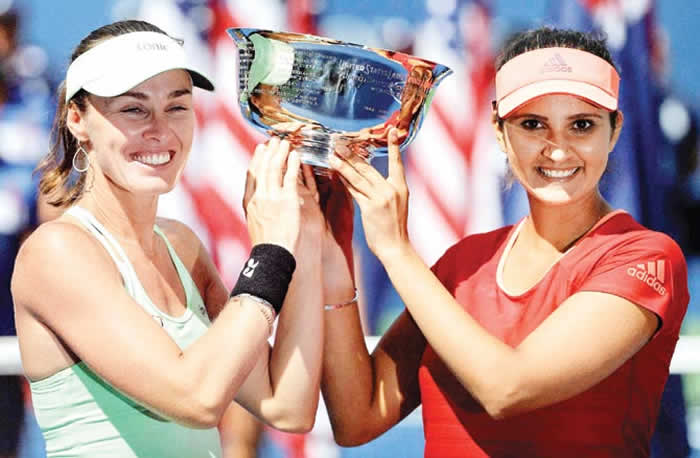Sania Mirza, Martina Hingis