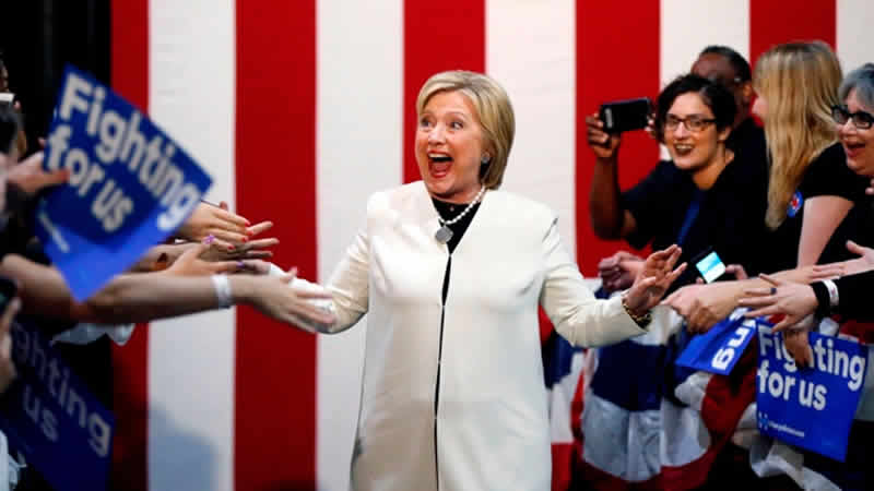 Clinton Wins 6 States, Trump 5 On Super Tuesday