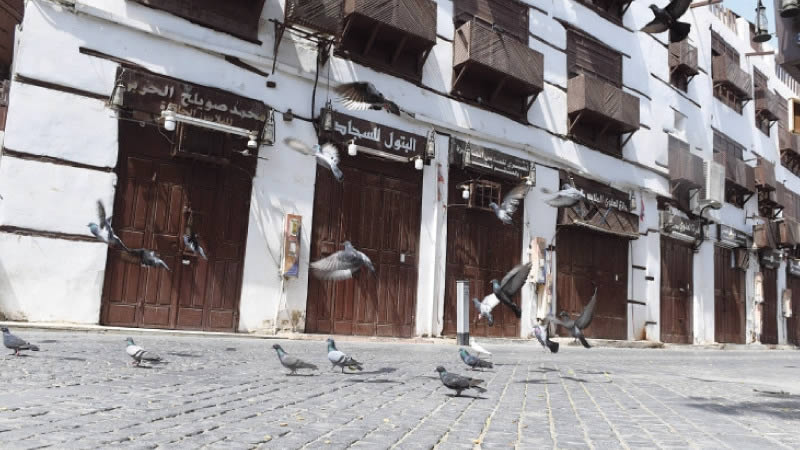 24-hour Curfew Imposed in Makkah, Madina