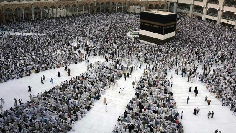Saudi Arabia Advises Muslims to Defer Hajj Plans