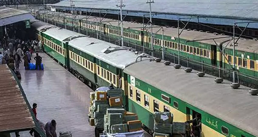 Pakistan Railways to Resume Operations after Covid-19 Lockdown Ends