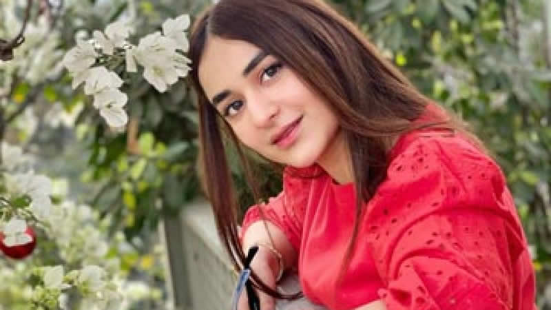 Yumna Zaidi turns Sufi poet in latest video
