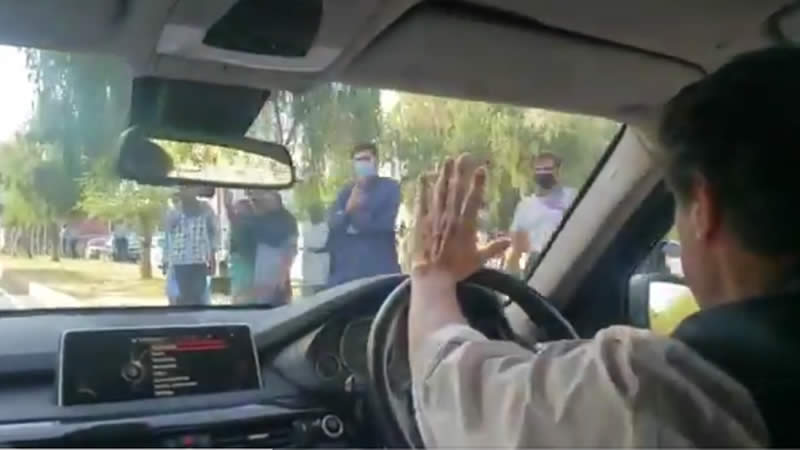 PM Imran Khan Inspects handcart Market in Islamabad