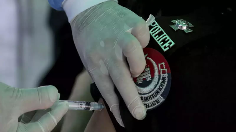 KP makes Covid-19 Vaccine Mandatory for Peshawar Police
