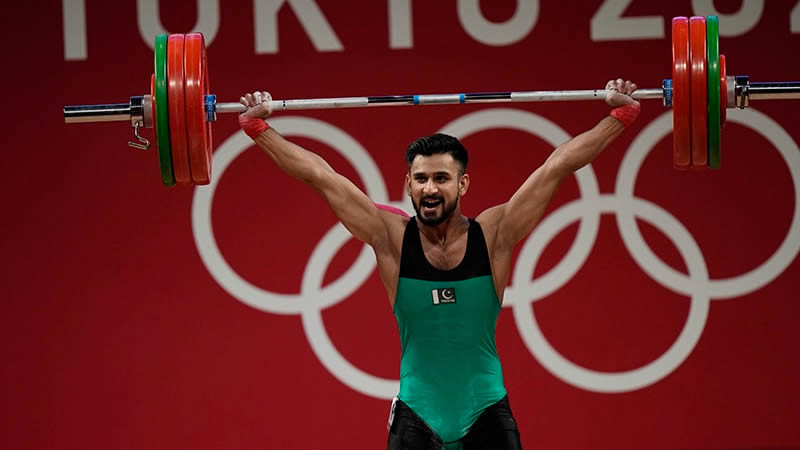 Weightlifter Talha Talib misses out on Olympic Gold but a Hero is Born