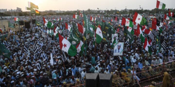 PDM sans PPP holds first power show in Karachi