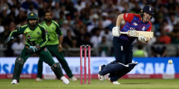 Englisg cricket board apologized for refusing to visit Pakistan