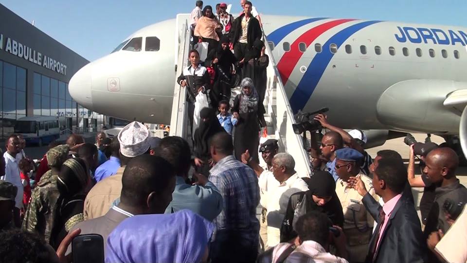 Somalia refugees return home from Yemen