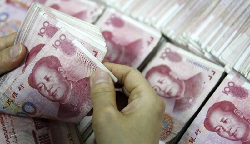 China cuts bank reserve