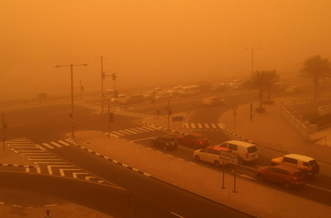 UAE sandstorm disrupts