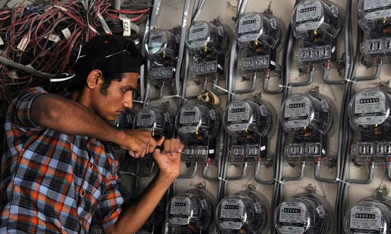Nepra cuts power tariff
